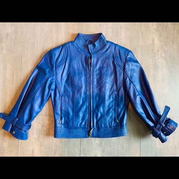 Leather jacket - Picture 2 of 8